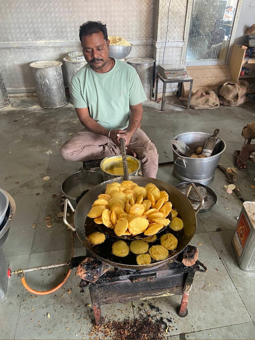 Mirchi & Kanda Bhajiya